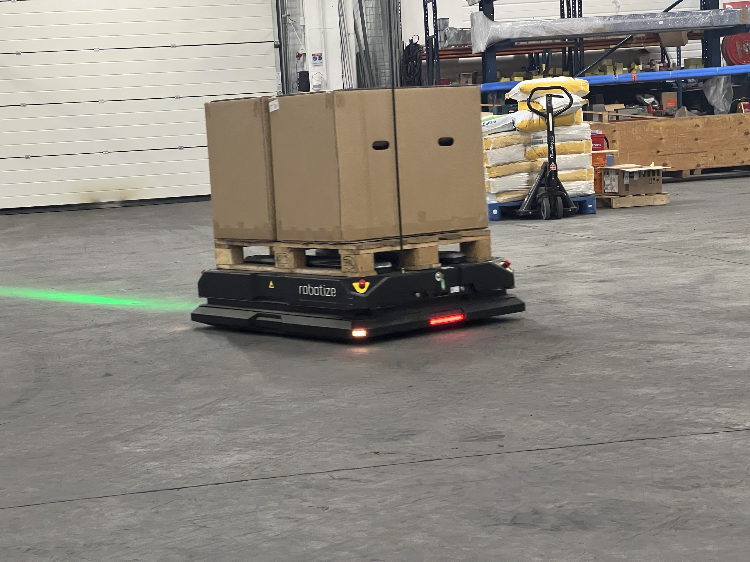 AMR autonomous mobile robot